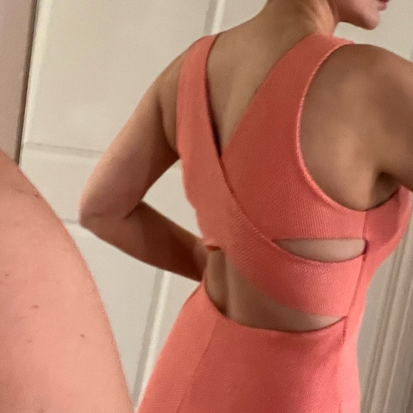 Coral, textured midi dress with cut out back. - Picture 4 of 6